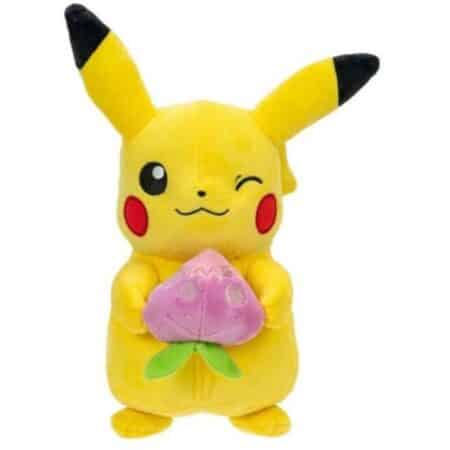 Pokémon peluche Pikachu avec baie Pêcha 20 cm