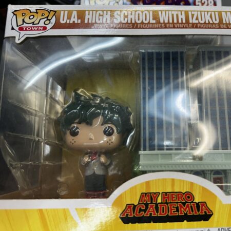 Figurine Occasion Bon etat My Hero Academia N°04 POP! Town Vinyl figurine U.A. High School w/Deku in Uniform 9 cm